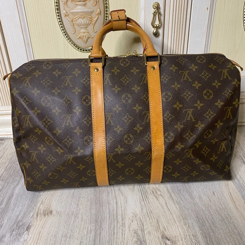 Used - Picture 2 of 11